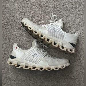 On Running womens White cloudswift sneakers